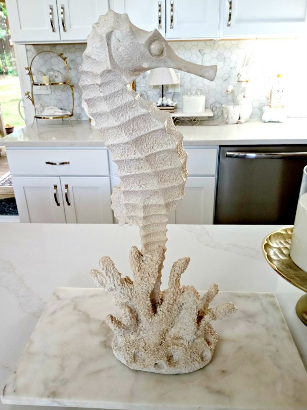 NEW! EXQUISITE 17 3/4  TALL SEAHORSE & CORAL STATUE DECOR - Picture 8 of 8